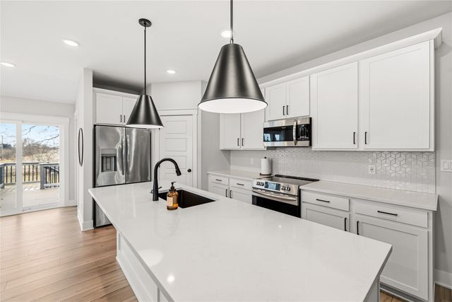 1548 Timberview Drive, Norwalk, IA 50211