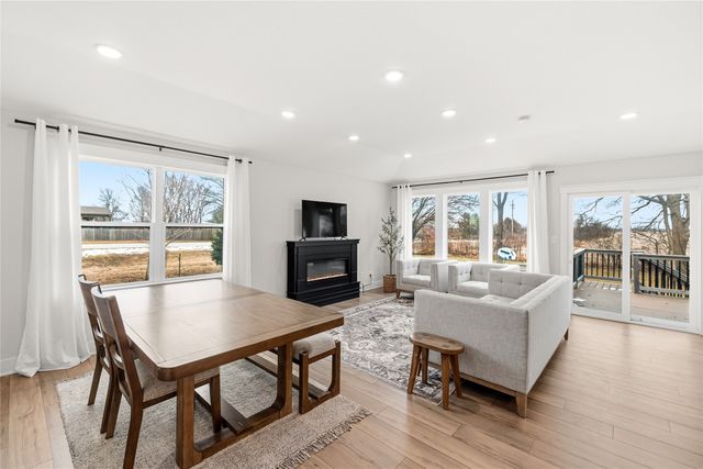 1548 Timberview Drive, Norwalk, IA 50211