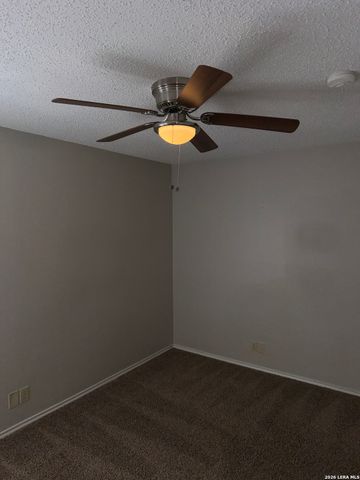 375 STONE PT, New Braunfels, TX 78130