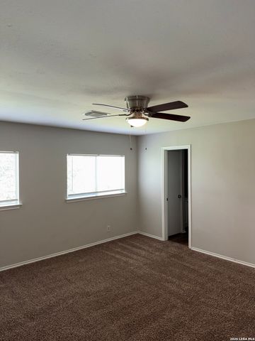 375 STONE PT, New Braunfels, TX 78130