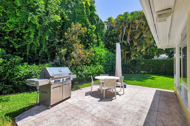 241 Via Linda, Palm Beach, FL 33480