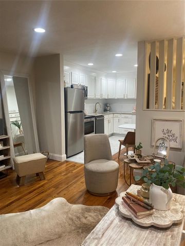 320 LAKEVIEW STREET 222, Orlando, FL 32804