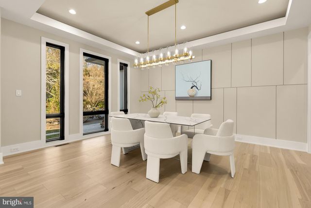 6935 SOUTHRIDGE DR, Mclean, VA 22101