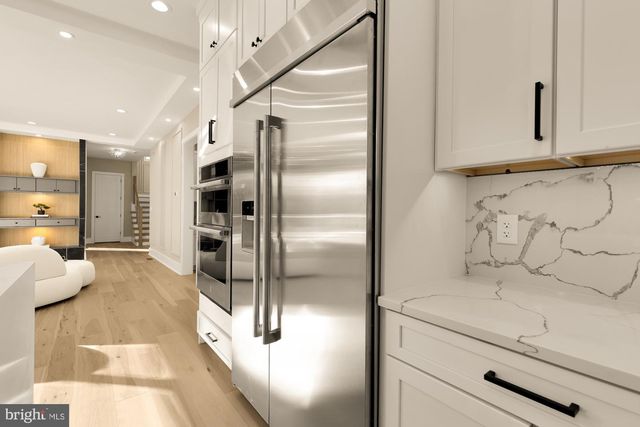 6935 SOUTHRIDGE DR, Mclean, VA 22101