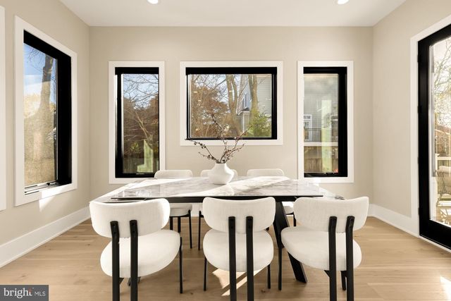 6935 SOUTHRIDGE DR, Mclean, VA 22101