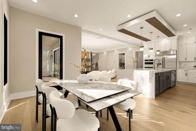 6935 SOUTHRIDGE DR, Mclean, VA 22101