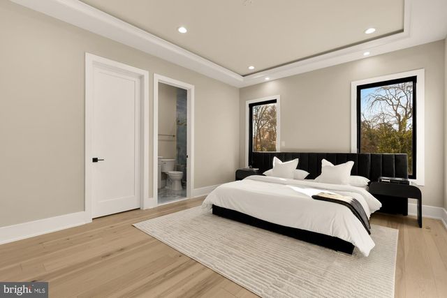 6935 SOUTHRIDGE DR, Mclean, VA 22101