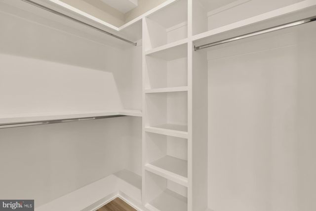 6935 SOUTHRIDGE DR, Mclean, VA 22101