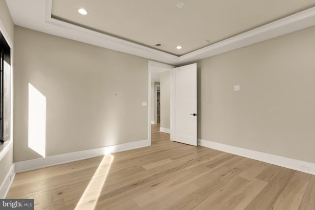 6935 SOUTHRIDGE DR, Mclean, VA 22101