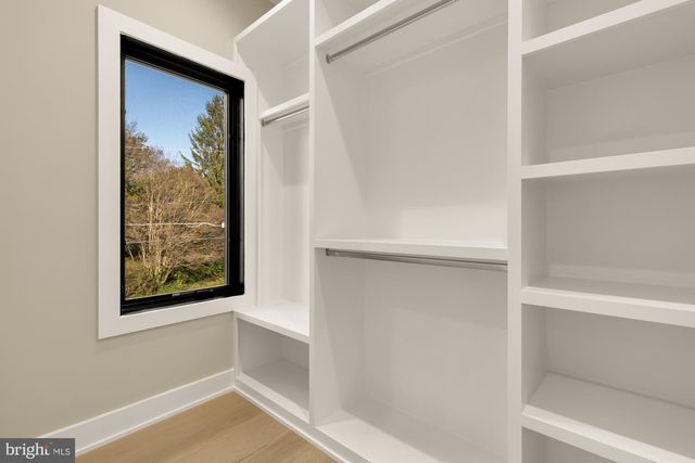 6935 SOUTHRIDGE DR, Mclean, VA 22101