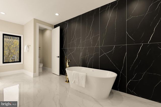 6935 SOUTHRIDGE DR, Mclean, VA 22101