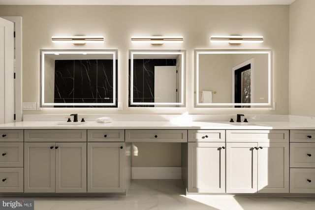 6935 SOUTHRIDGE DR, Mclean, VA 22101