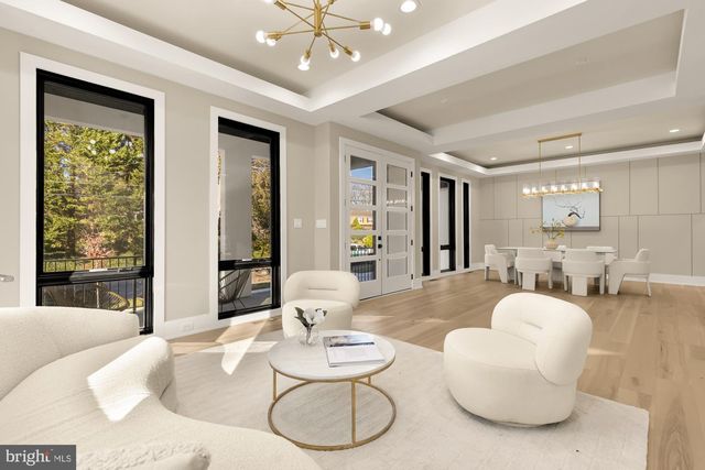 6935 SOUTHRIDGE DR, Mclean, VA 22101