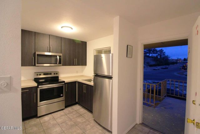 5200 CAROUSEL Drive 3, El Paso, TX 79912