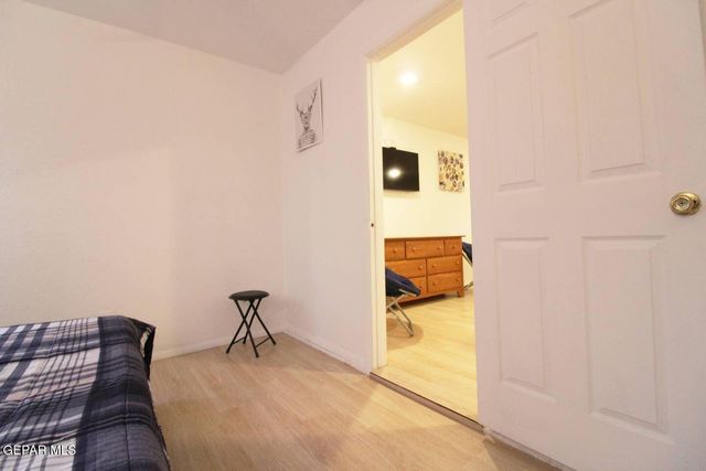 5200 CAROUSEL Drive 3, El Paso, TX 79912