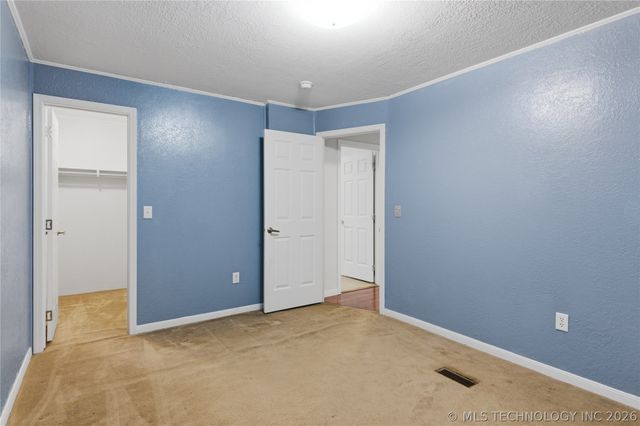 13852 S 433 Road, Chouteau, OK 74337