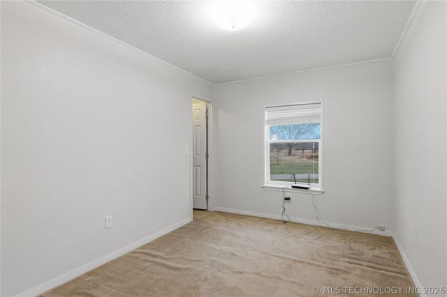 13852 S 433 Road, Chouteau, OK 74337