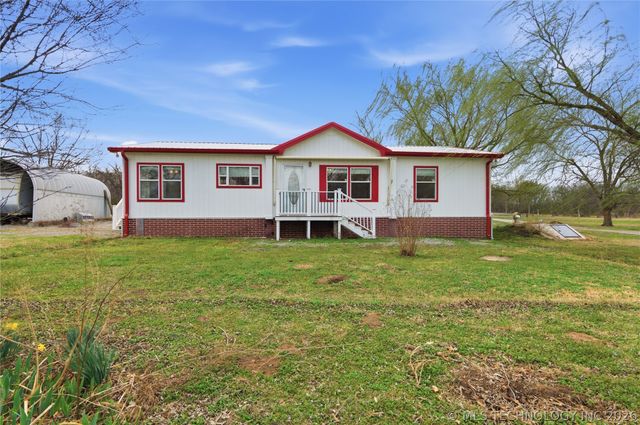13852 S 433 Road, Chouteau, OK 74337