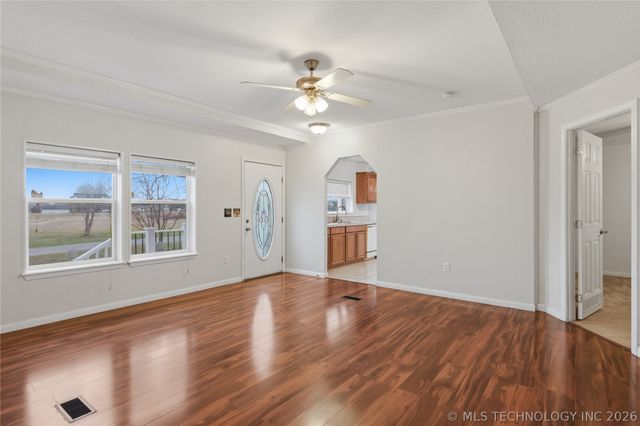 13852 S 433 Road, Chouteau, OK 74337