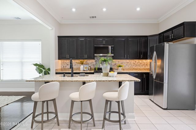 202 Caillou Grove Road, Youngsville, LA 70592