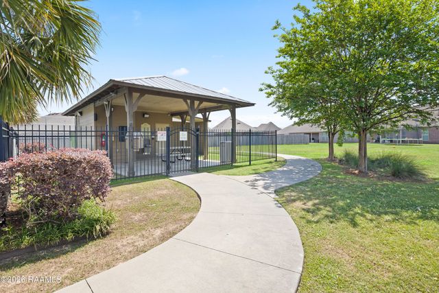 202 Caillou Grove Road, Youngsville, LA 70592