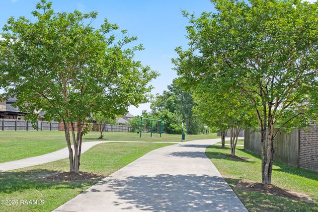 202 Caillou Grove Road, Youngsville, LA 70592