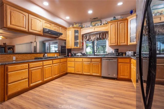 1220 Smoke Tree, Pinon Hills, CA 92372