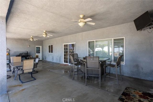 1220 Smoke Tree, Pinon Hills, CA 92372