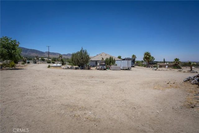 1220 Smoke Tree, Pinon Hills, CA 92372