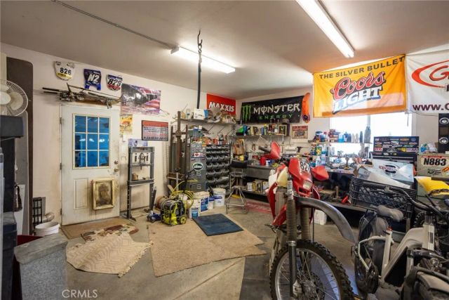 1220 Smoke Tree, Pinon Hills, CA 92372