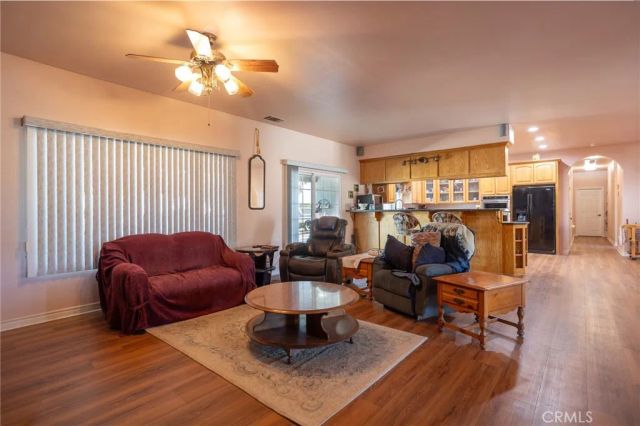 1220 Smoke Tree, Pinon Hills, CA 92372