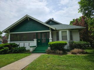 430 West Pleasant Street, Aurora, MO 65605