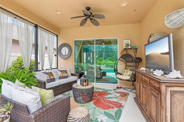 20932 AMANDA OAK COURT, Land O Lakes, FL 34638