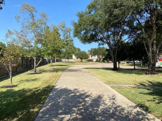 13302 Lakewood Meadow Drive, Cypress, TX 77429