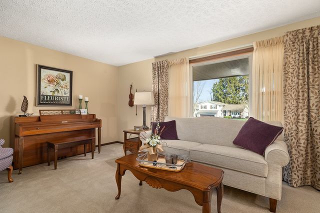 633 Princeton Ct, Mansfield, OH 44904