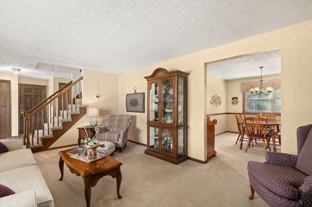 633 Princeton Ct, Mansfield, OH 44904