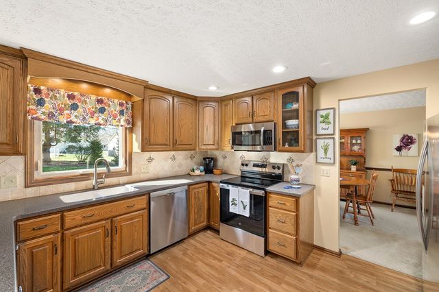 633 Princeton Ct, Mansfield, OH 44904