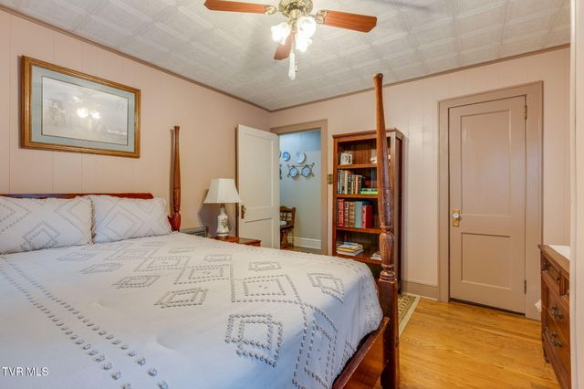 1384 Walnut Grove Road, Bluff City, TN 37618