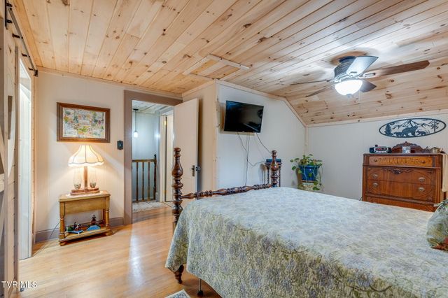 1384 Walnut Grove Road, Bluff City, TN 37618