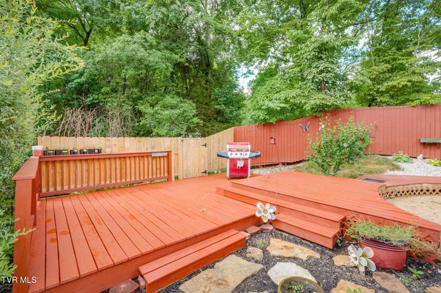 1384 Walnut Grove Road, Bluff City, TN 37618