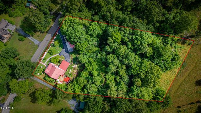 1384 Walnut Grove Road, Bluff City, TN 37618