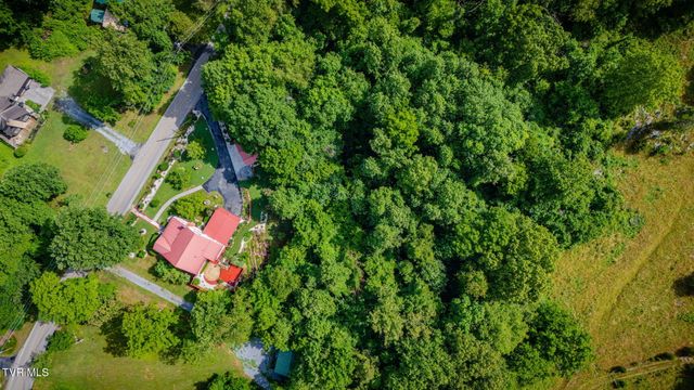 1384 Walnut Grove Road, Bluff City, TN 37618