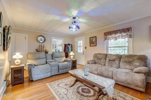 1384 Walnut Grove Road, Bluff City, TN 37618