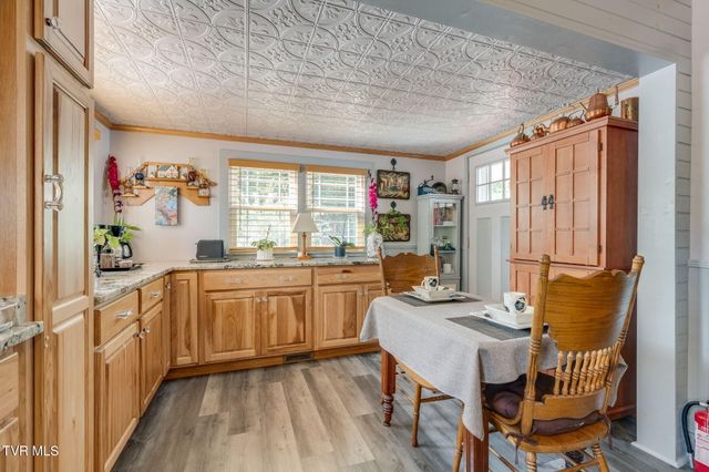 1384 Walnut Grove Road, Bluff City, TN 37618