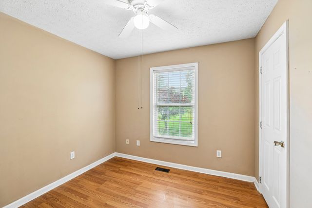 310 Redbud Ln, Unionville, TN 37180