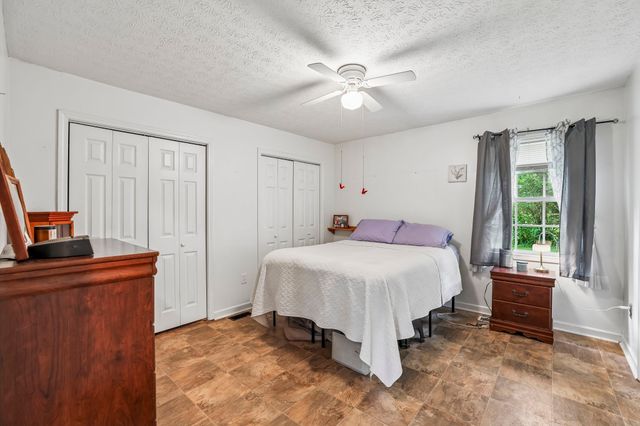 310 Redbud Ln, Unionville, TN 37180