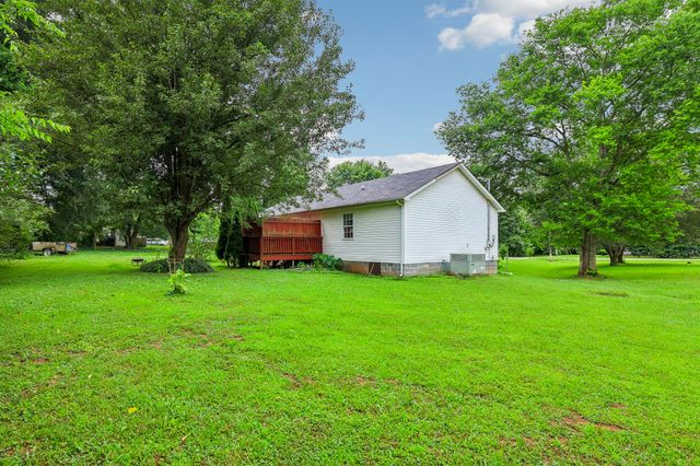 310 Redbud Ln, Unionville, TN 37180