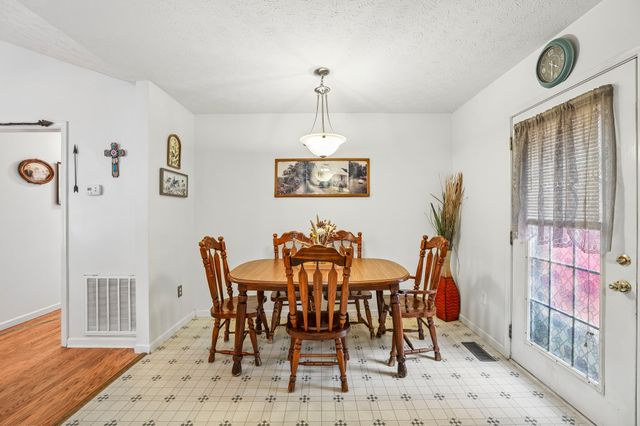 310 Redbud Ln, Unionville, TN 37180