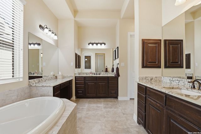 13330 TROTTING PATH, Helotes, TX 78023