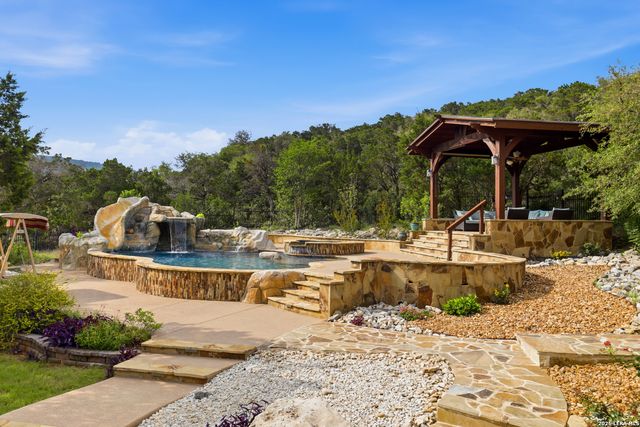 13330 TROTTING PATH, Helotes, TX 78023